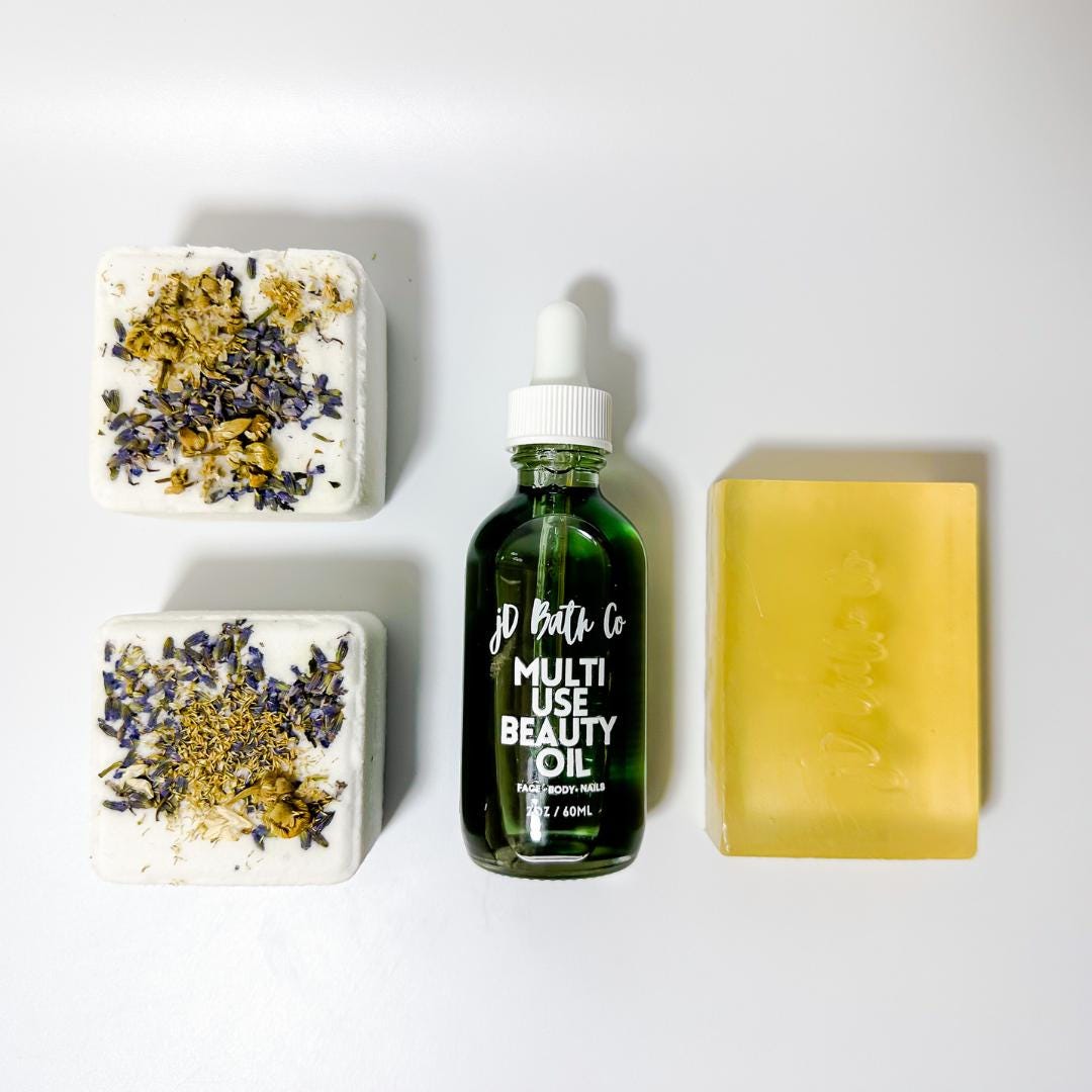 Organic Spa Gift Set: Bath Bombs, Soap & Body Oil